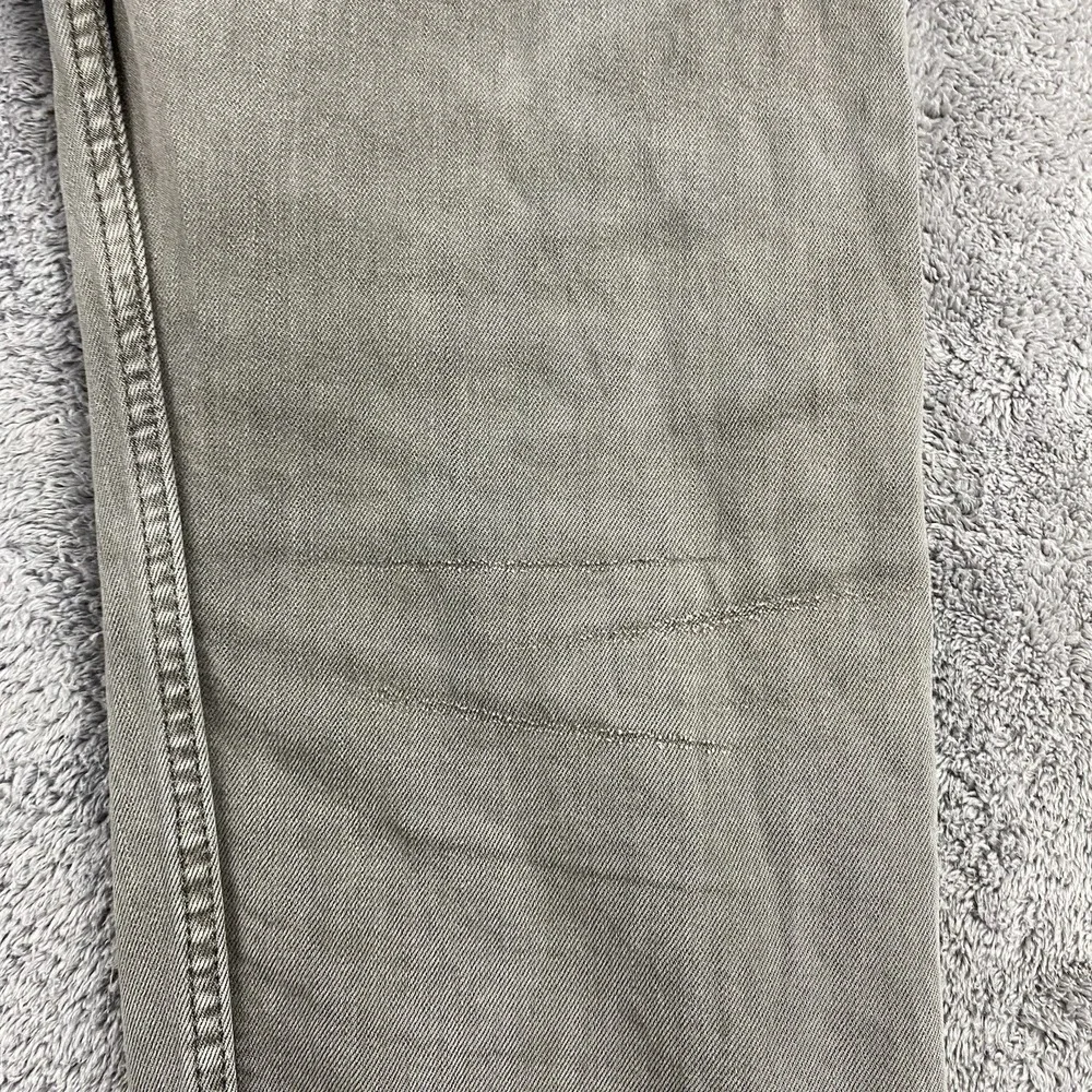 Levis 502 Taper Fit Jeans‎ Mens 34x30 Gray Mid Rise